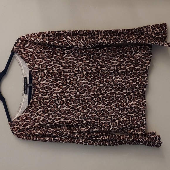 WHBM Leopard Print Long Bell Sleeve Round Neck Pullover Top - Picture 3 of 11